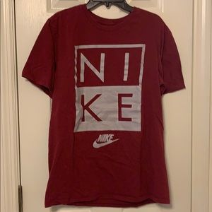 NIKE BOX TEE